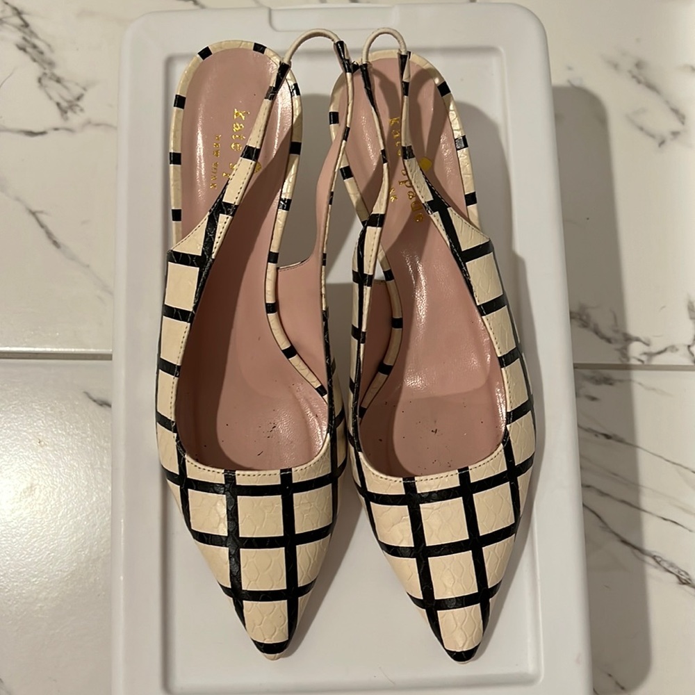 Kate Spade black/cream snakeskin embossed kitten heels. Size 6.5